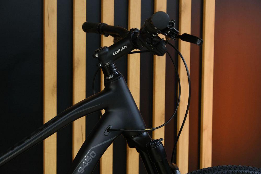 LORAK Sel 9450 SE Матовый Чёрный рама 19 (на рост 171-182)